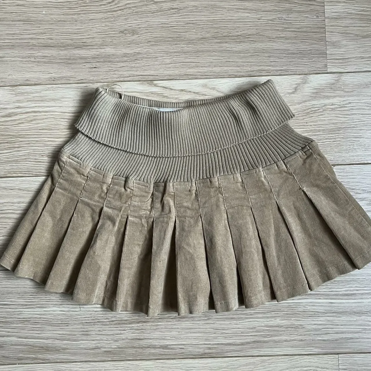New Autumn and Winter Elastic Belt Mini Skirt Women Y2K Gothic pleated skirt Retro high-waisted skirt 3