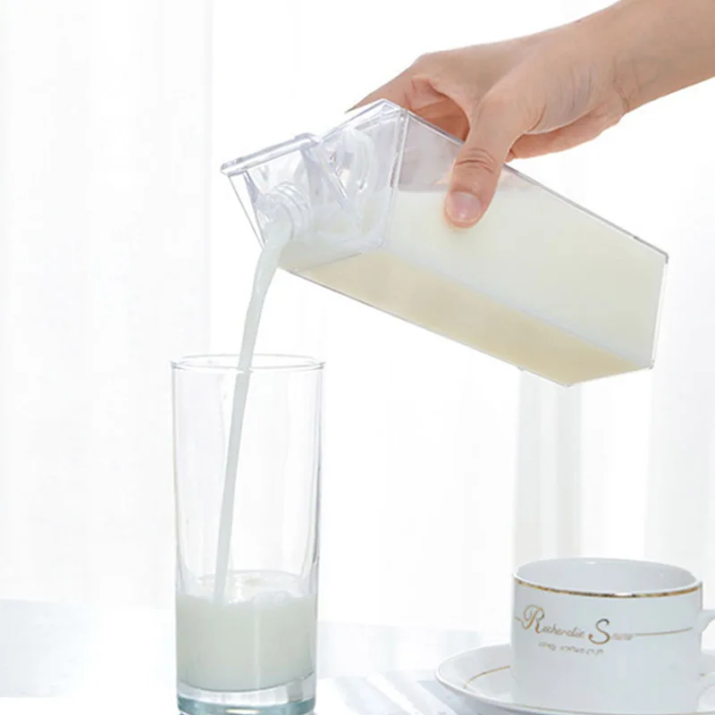 Leakproof Square Portable Plastic Juice Cup for Travel and Home Use