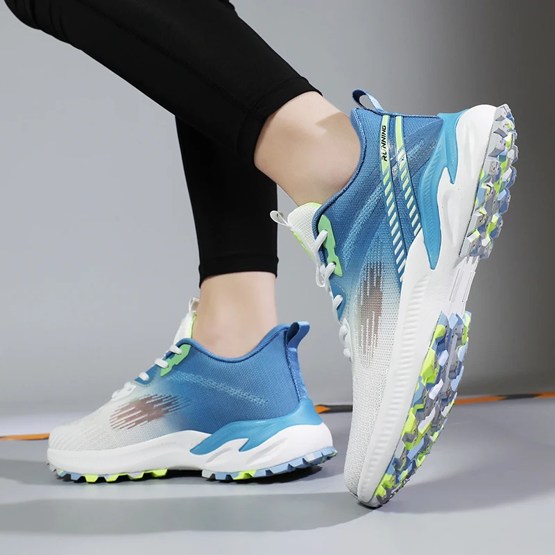 Men’s Breathable Golf Shoes 5