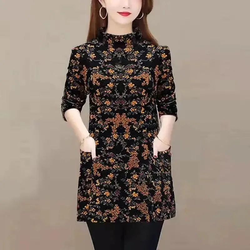 

Women Autumn and Winter New Round Neck Pullover Fashion Retro Ethnic Style Printed Fleece Warm Tops Long Sleeve Mid Length Skirt