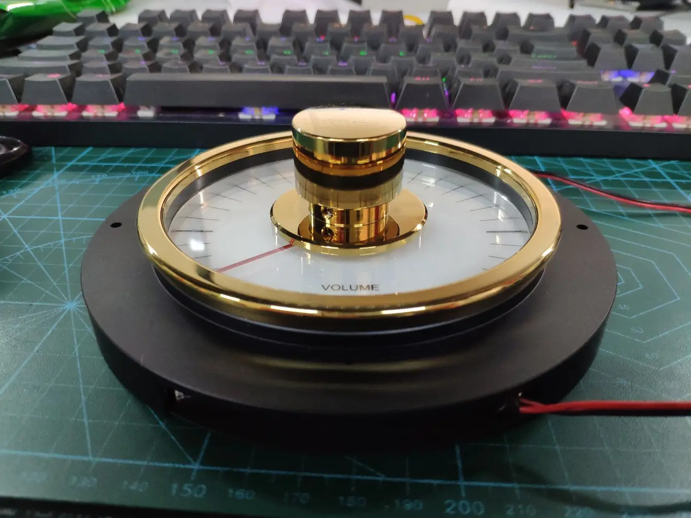 EIZZ Panel Meter Volume Potentiometer Attenuator Warm Back Light High Gloss Gold-plated Appearance Aluminum Alloy Black hell 2