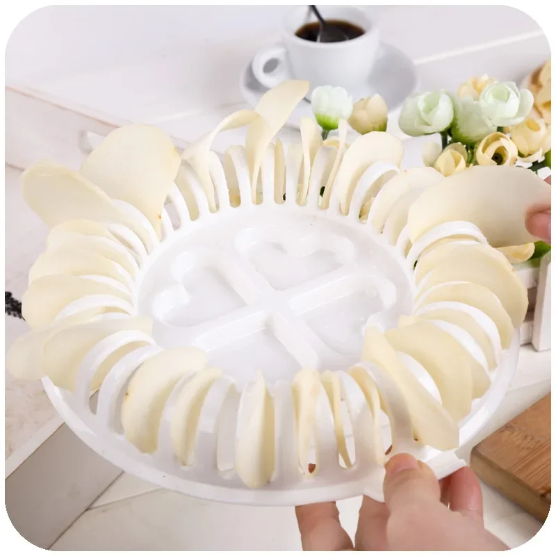 Microwave Oven Fat Potato Chips Maker Apple Fruit Potato Crisp Chip Slicer Snack Maker DIY Set Tray Kitchen Tool Random Color