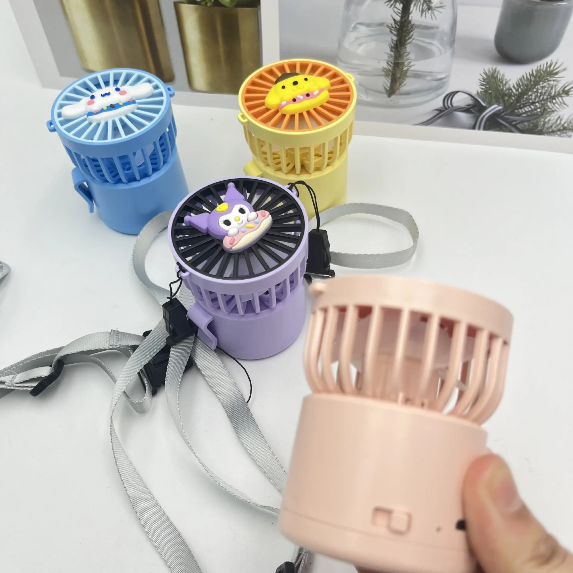 

Sanrio Hello Kitty Mini Portable Charging Fan Kulomi Meile Can Hang Neck Two USB Fans Kindergarten Reward Gift Wholesale
