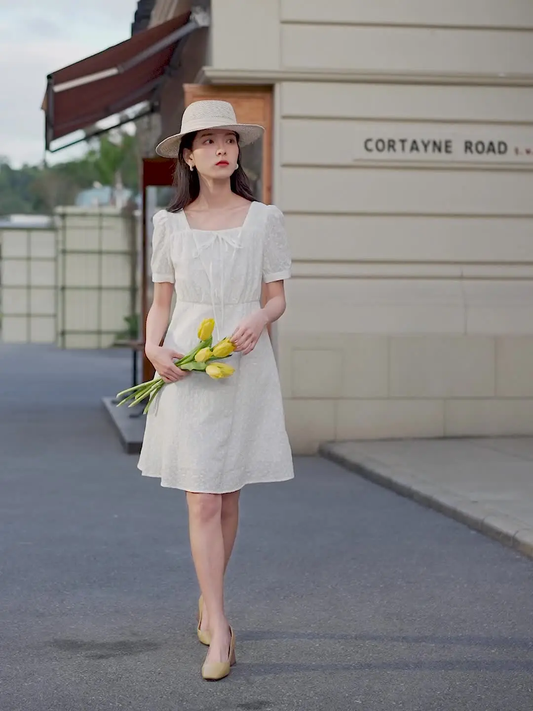 Stylish Square Collar Dresses 2022: Elegant Jacquard Summer Looks For Every  Woman!