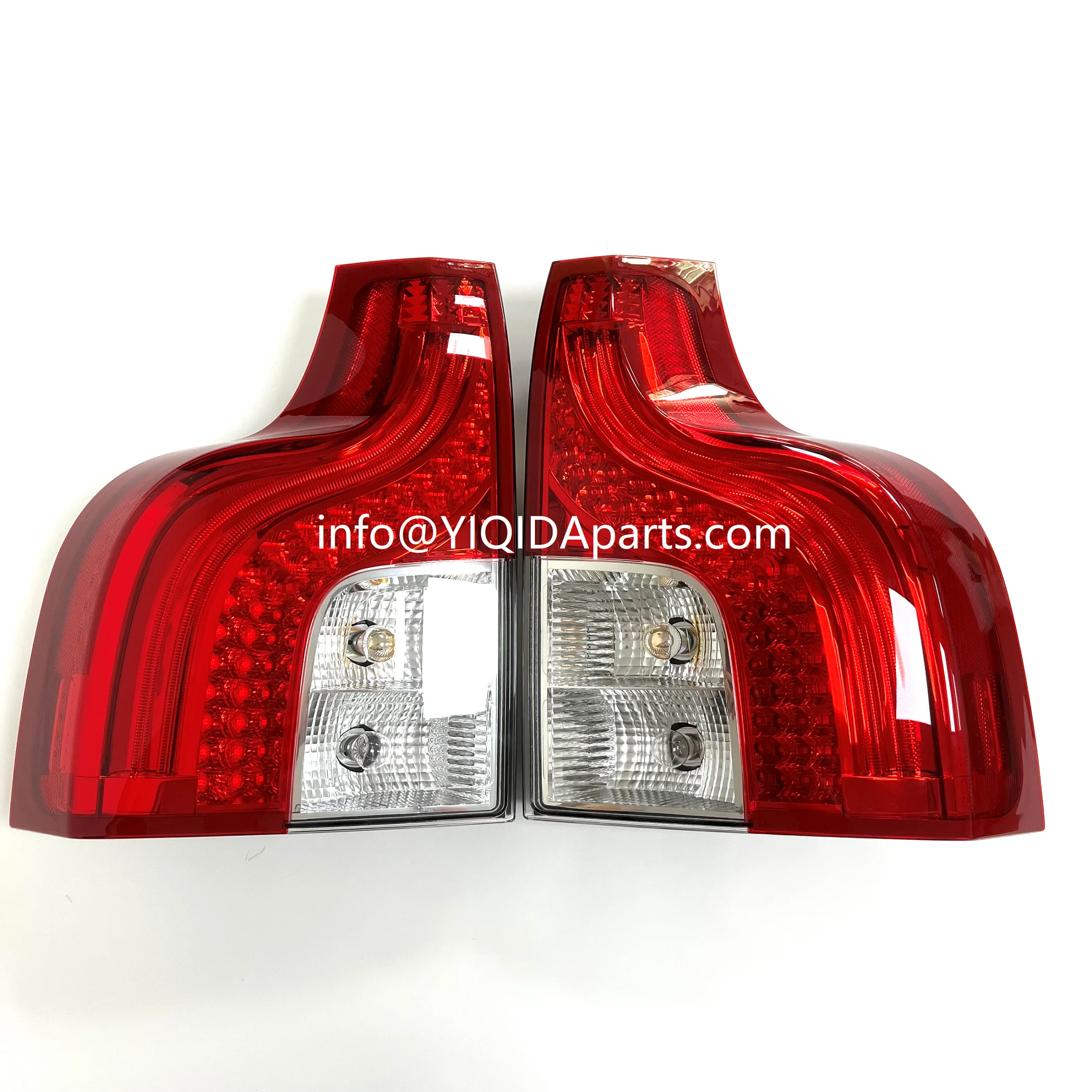 

YIQIDA Brand New Red LED Tail Lamp(1 Pair) OEM 31335506 / 31335507 Auto Tail Lights For XC90(03-)
