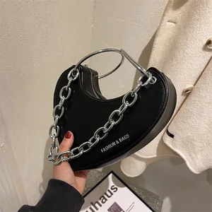 Women Bag 2022 Trend Summer New Underarm Pattern Heart Fashion Personality Chain Solid Color Lady Handbag Silver Chian Popular