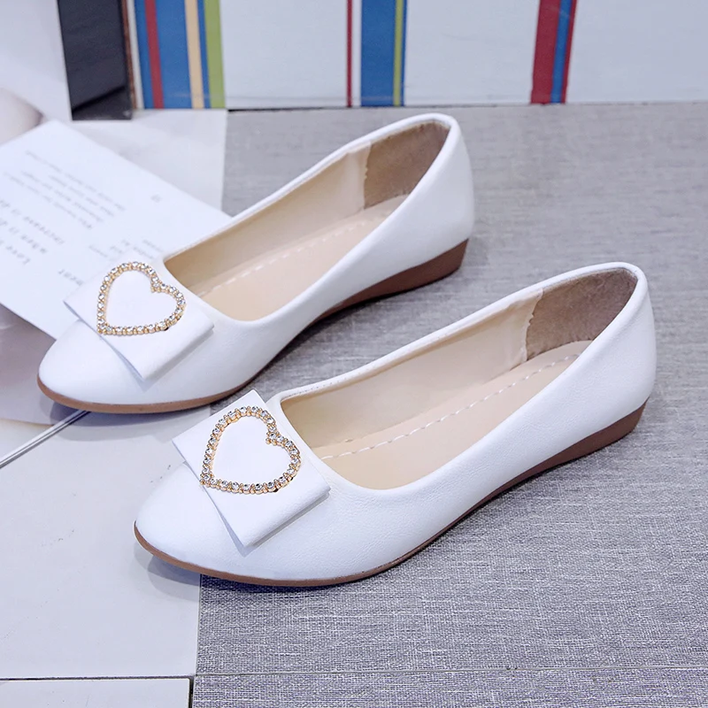

Large Size Women's Shoes 41-43 Spring and Summer Mother Shoes Leather Soft Bottoming Pointed Flat Shallow Mouth Single Shoes