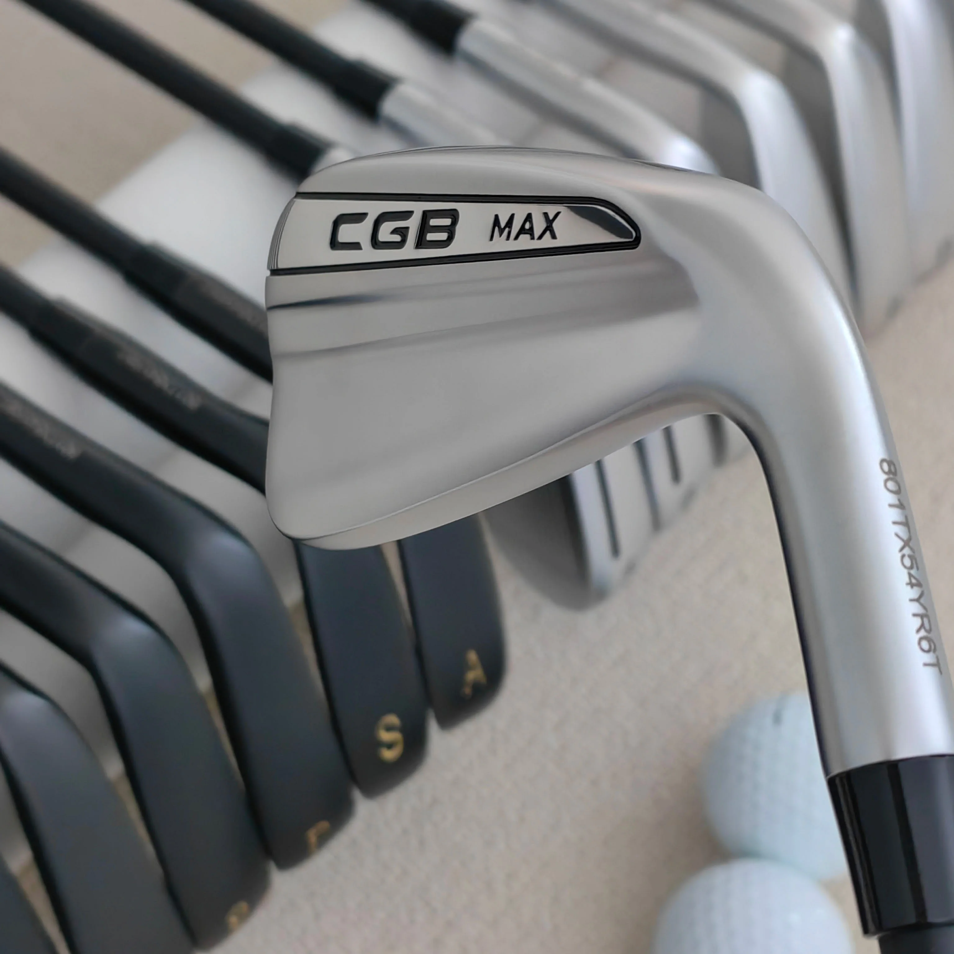 Golf club CGB MAX iron