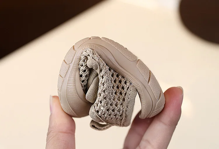 2026 Sommer-Mesh-Sandalen für Mädchen: Ergonomische, rutschfeste Kleinkind-Mädchensandalen, atmungsaktive Kleinkindschuhe für den Sommer und Strand – Detail 17