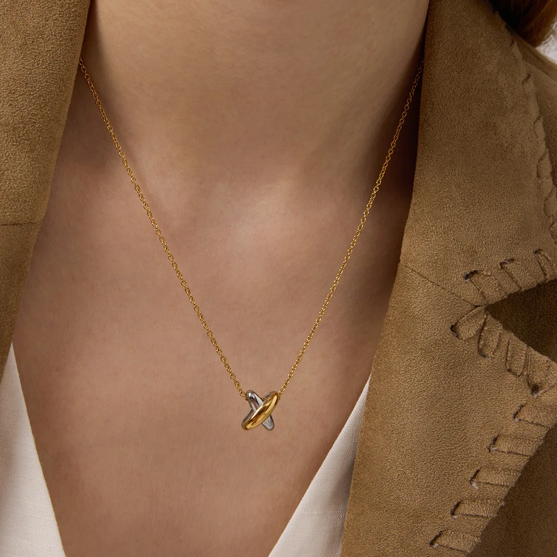 New Stainless Steel Gold&silver Double Color Mini Wide Cross Pendant Neckalce 18K Gold Plated Stackable Chain Choker Non Tarnish