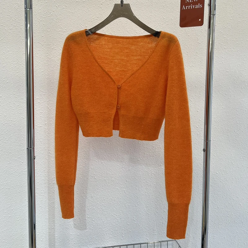 

Designer Women Single Breasted Knitting Short Cardigans High End V-Neck Long Sleeve Sweaters Y2K Women High End 2 Colors Clothes