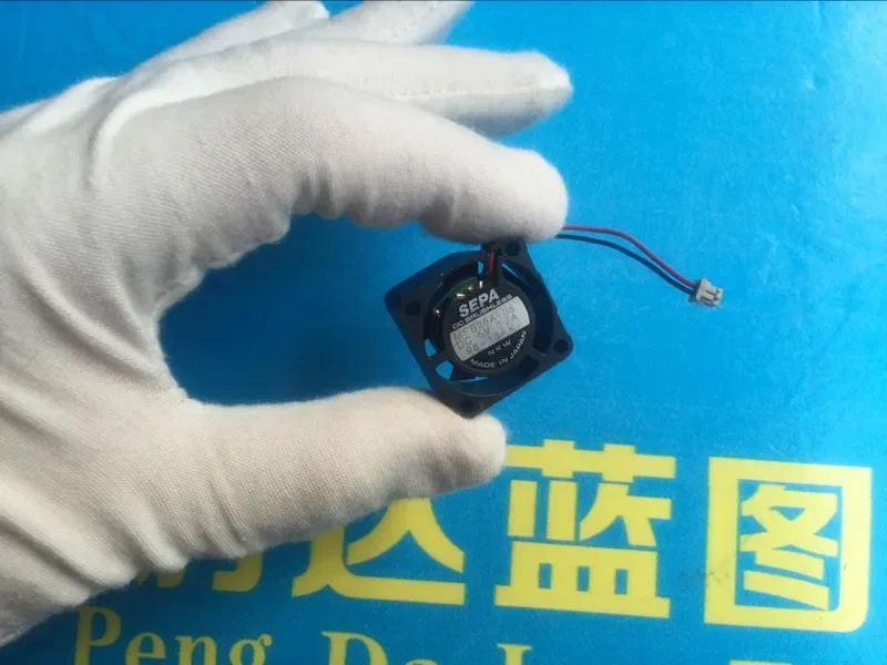 

Mute SEPA MFB25A-05 5V 2.5cm2510 Ball Micro Drive USB Laptop Cooling Fan