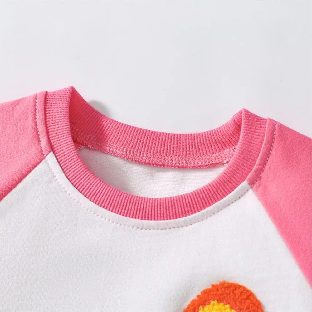 2Pcs Adorable Rainbow Embroidered Pink Sleeve Kids' T - shirt and Shorts Set