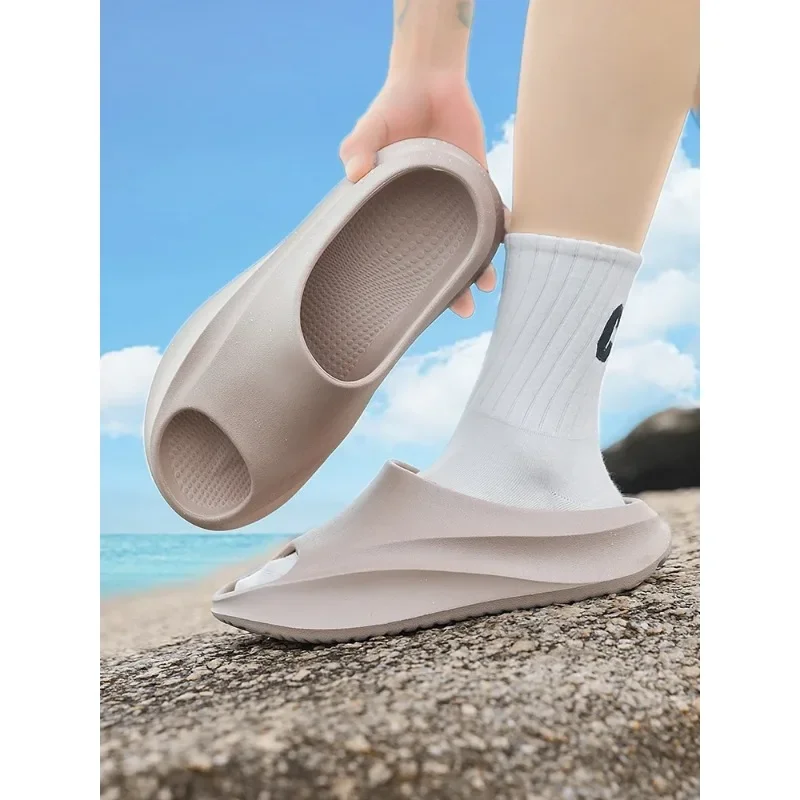 Men Sandals Casual Platform Slippers Fashion Beach Summer Large Size Slides Soft shoes