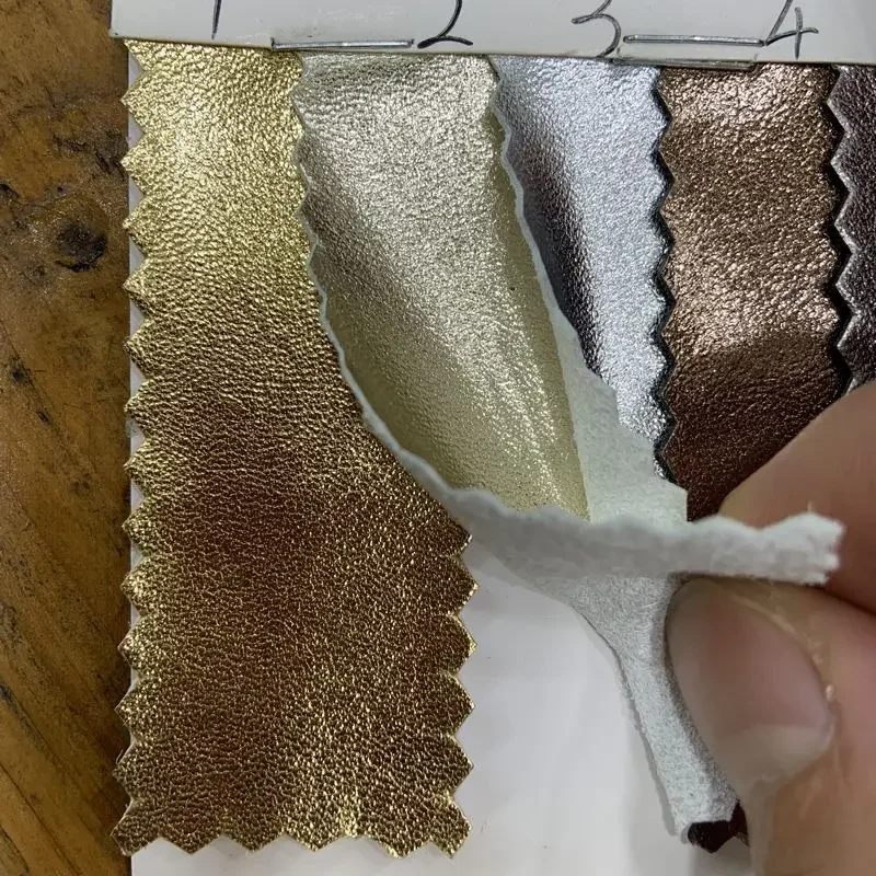 0.8mm 두께 금속 미세결 텍스처 마이크로파이버 PU 가죽 소재