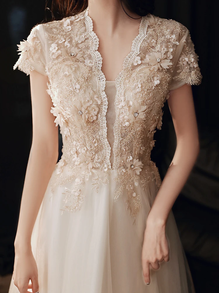 

Vintage A-line Tulle Wedding Dress Deep V-neck 2023 Ivory Lace Up Sweep Train Bridal Gowns For Women Robe De Mariee