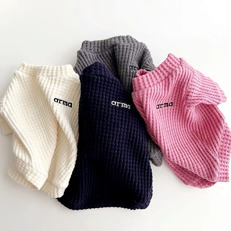 Autumn Pet Dog Bottoming Shirt Fashion Dog Clothes Cute Letter Pattern Puppy Sweatshirt Soft Warm Cat Shirt Chihuahua, pet dog shirt