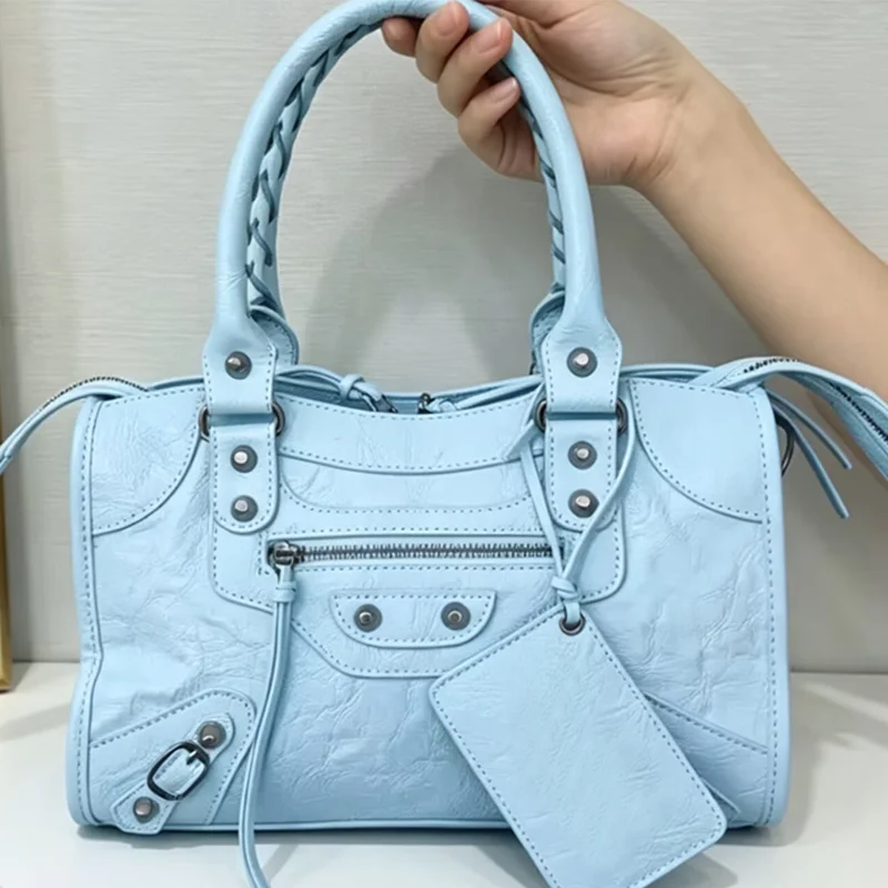 NO LOGO light blue