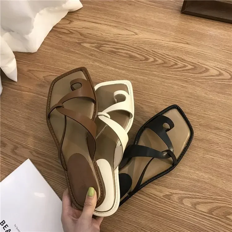Sandals Women Summer New Korean Version Clip Toe Flip Flops Outdoor Fashion Flat Casual Non-slip Sandals Female Beach Mules2024