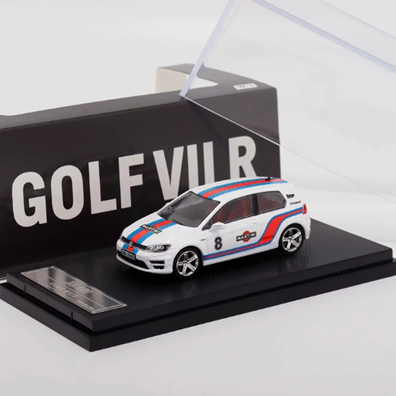 ZOOM 1:64 Golf 7 R Travel version alloy model Souvenir Classic