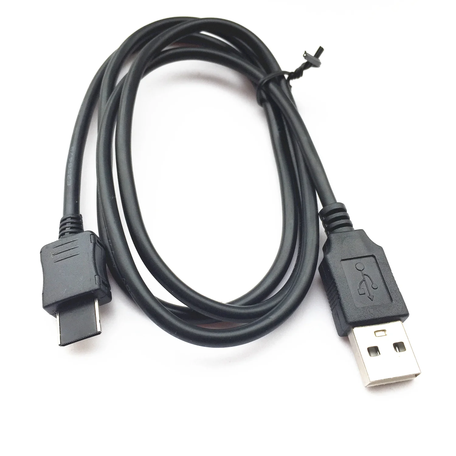 USB кабель для синхронизации данных и зарядки для Samsung E578 E598 E690 E698 E748 E750 E768 E780 E788 E838 E848 E870 E878 (art.: 7acab86a1) - 7acab86a1