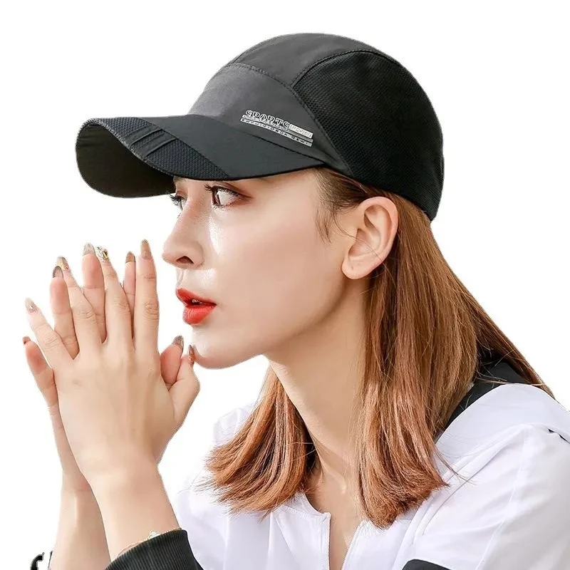 الصيف في الهواء الطلق في ملعب الجولف ، سريع الجفاف...