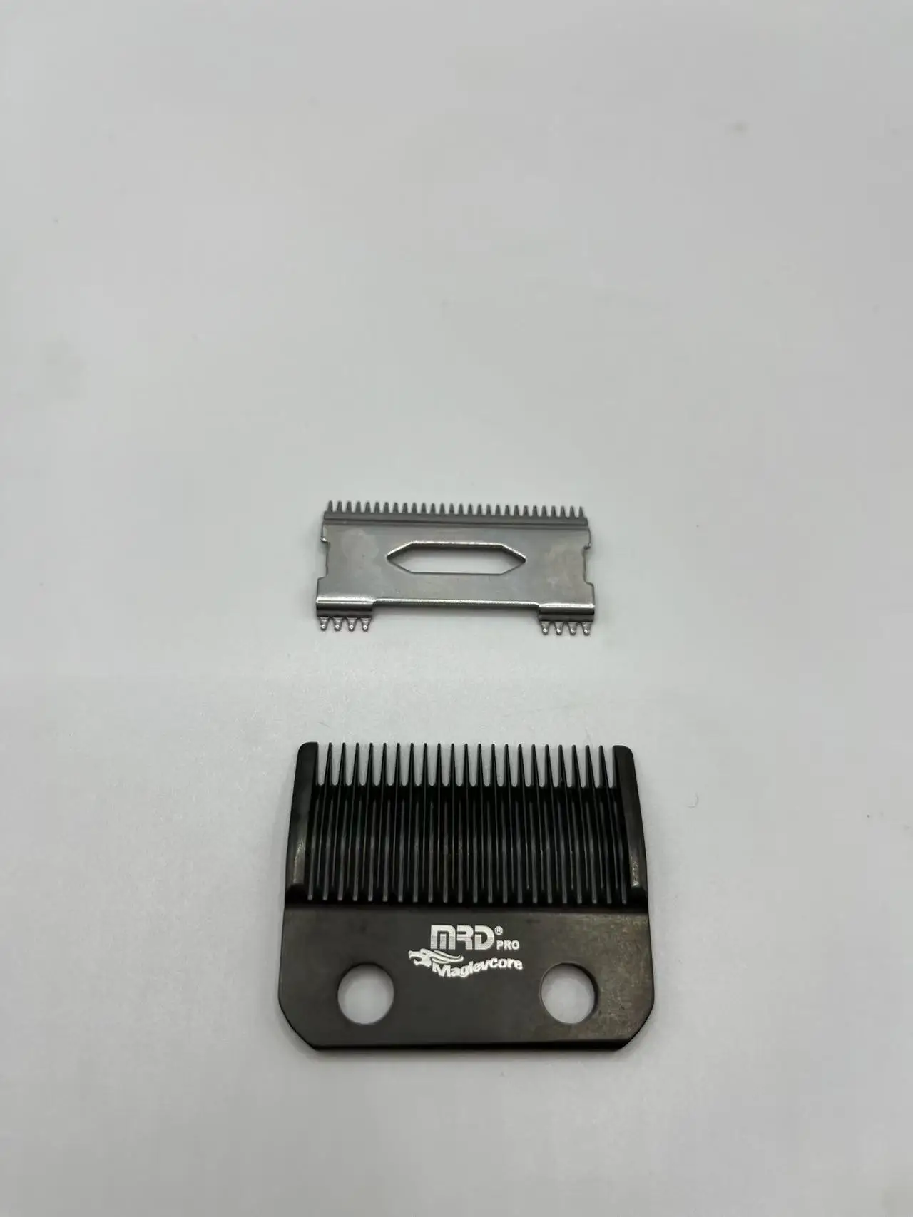 Description Picture 5 of itemMRD Pro Men's Professional Hair Clipper Original Horn Cutter Trimmer Faded Blade Fixed Knife Moving Knife Pick Knife Accessories