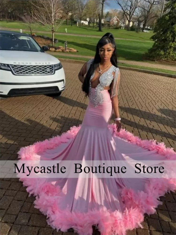 Pink Velvet Sheer Neck Mermaid Prom Dresses 2023 Black Girls Feathers Beaded Tassels Birthday