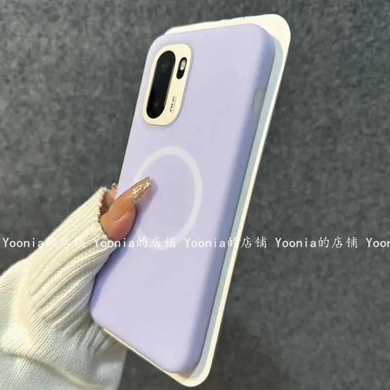New Soft and Drop-Proof Magnetic Liquid Silicone Phone Back Cover