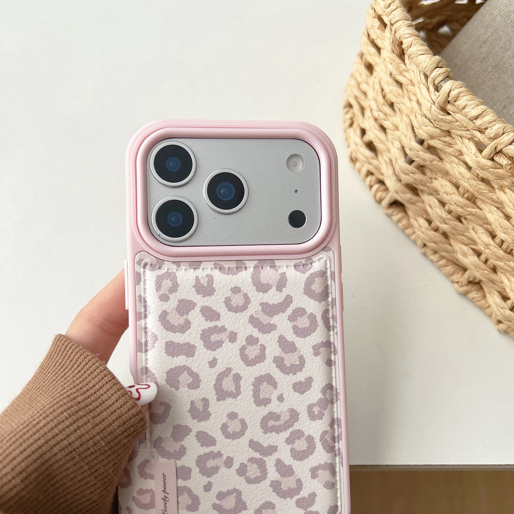 Glamorous Pink Leopard Print Shockproof Phone Case