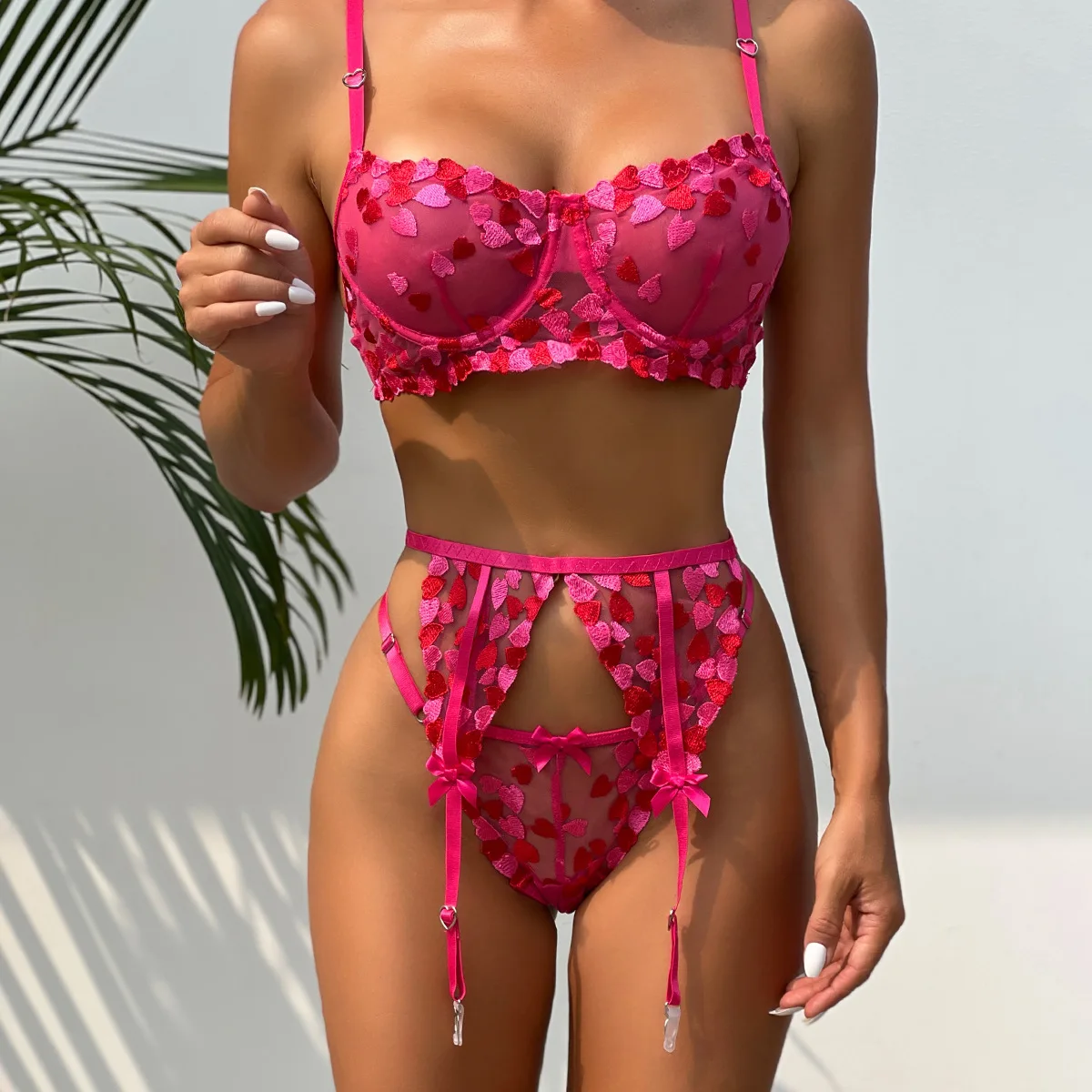

sexy love embroidery design bra set three piece set attractive design style lingerie set fashionable attractive design und