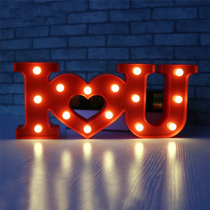 

Лампа с надписью «Love»