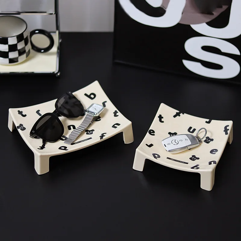 

Creative Letter Melamine Tray Home Living Room Hallway Decor Key Cosmetics Storage Tray Desktop Accessory Snack Tray Knickknacks