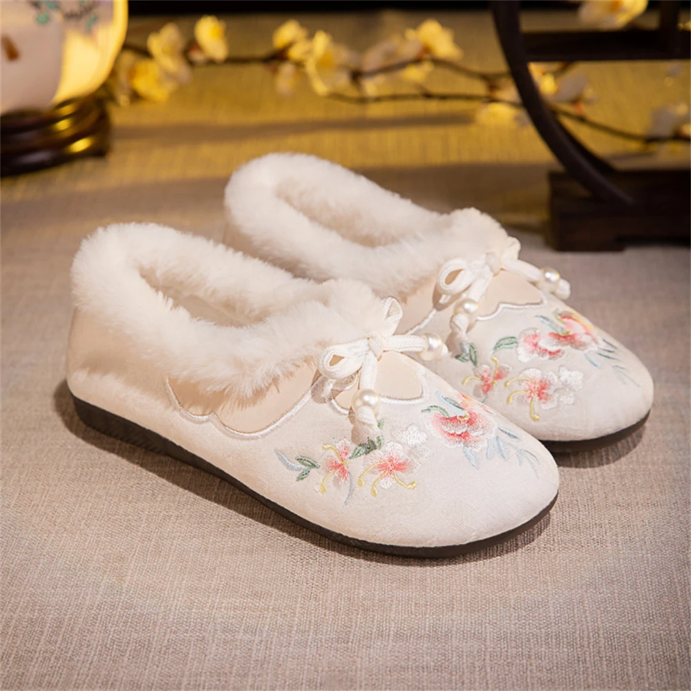 Winter Old Beijing Cloth Shoes Women's Plus Velvet Warm Soft-soled Cotton Shoes Ladies Ancient Style Hanfu Embroidered Flats New 6