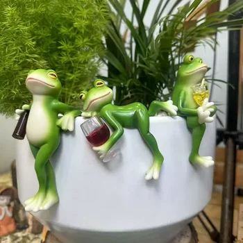 Resin Frog Planter 1