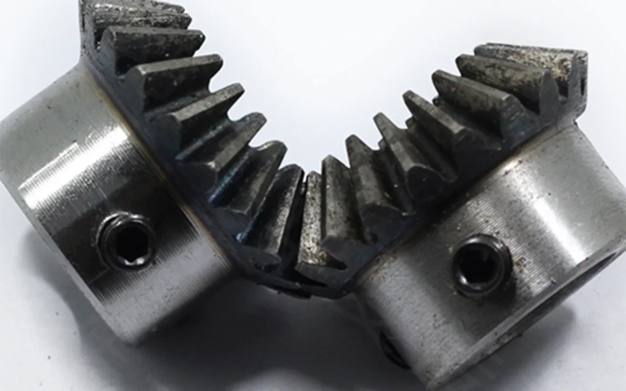 engrenagem conica com furo interno angulo de 05