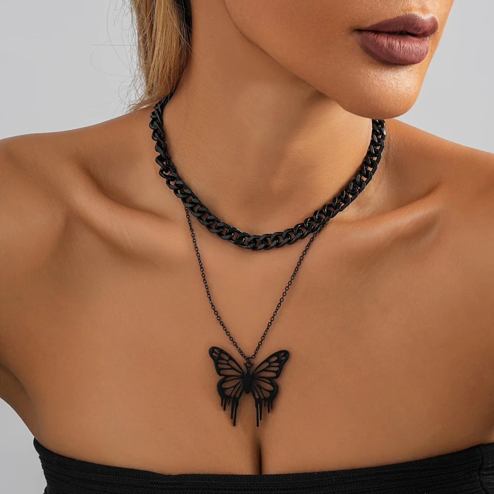 

Europe and The United States Creative Stainless Steel Hollow Butterfly Pendant Necklace Ladies Trend Ladies Animal Necklace