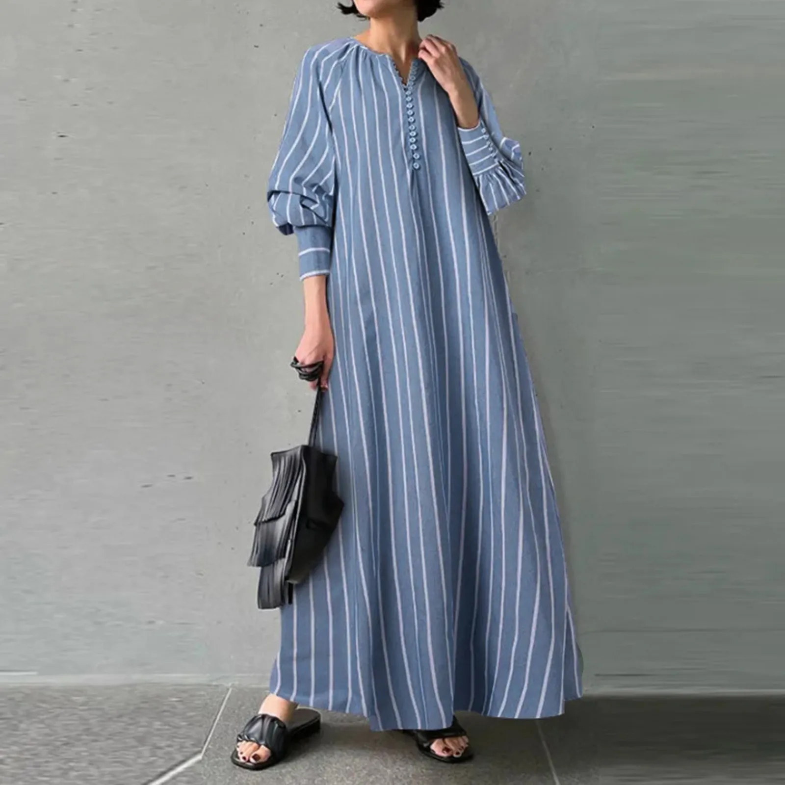 Robe Longue Rayée et Fleurie | Fraîcheur Graphique et Élégance Colorée