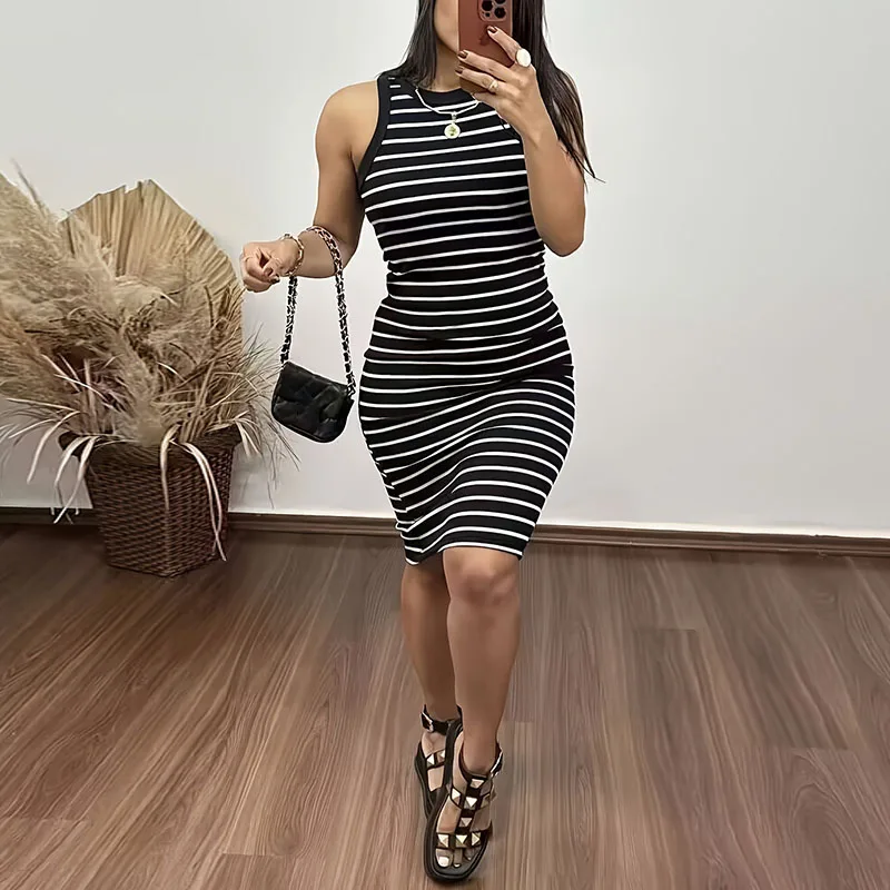 

Elegant Women O-neck Mini Dress Simple 2024 Black/white Striped Skinny Tank Dress High Street Female Sleeveless Hip Bag Dresses