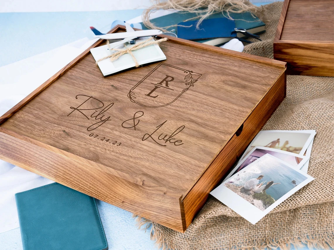 16.9cm Wooden Unfinished Storage Box for photos photograph souvenir Jewelry Baby Gift Box Walnut Decor Wood Wedding Gift Boxes 5