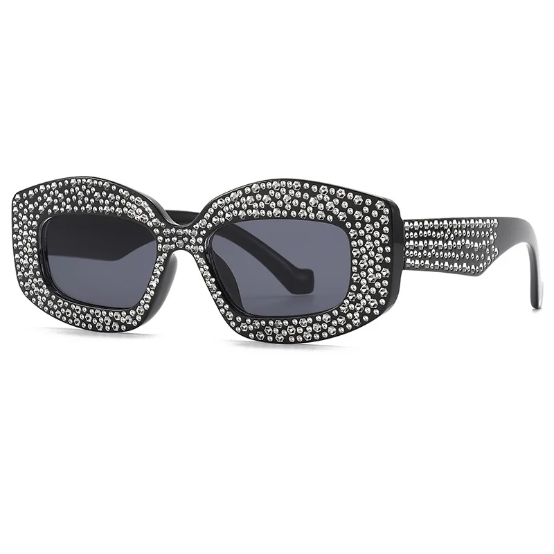 

New Fashion Bling Rhinestone Sunglasses for Women Vintage Brand Sun Glasses UV400 Female Streetwear Shades