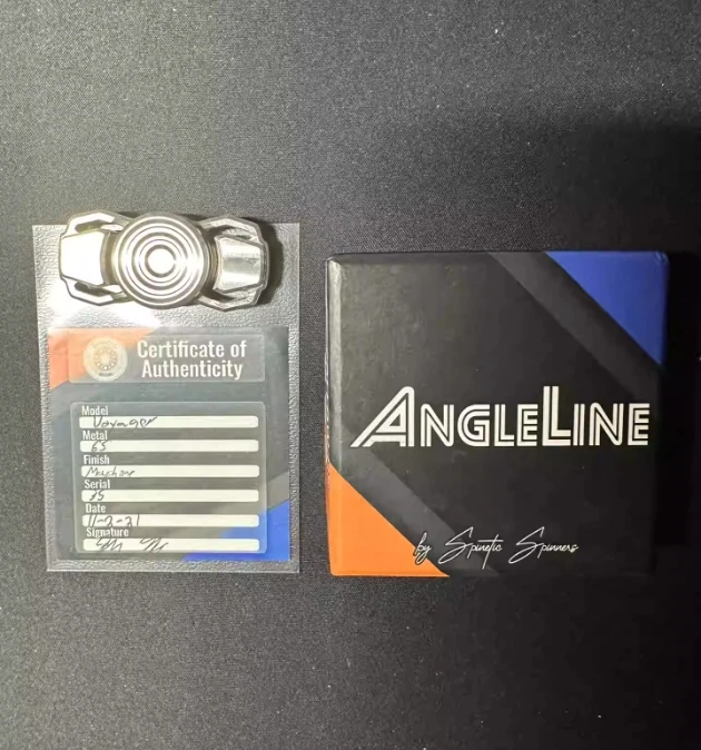 

Second hand EDC Voyager Fingertip gyroscope