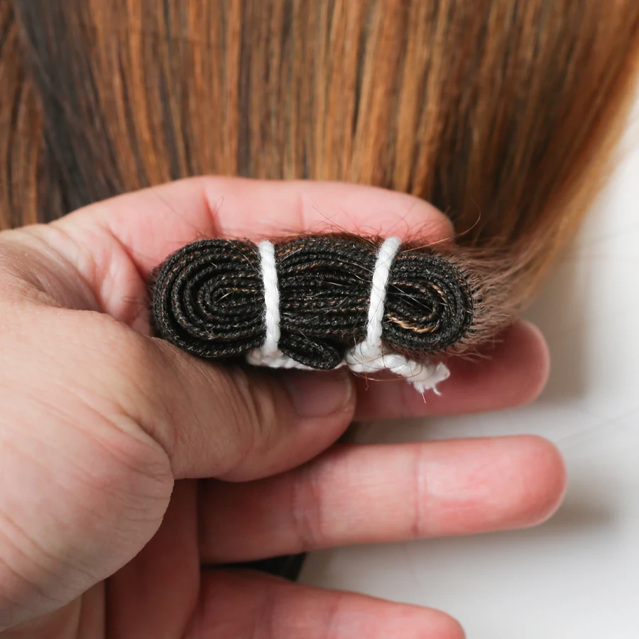 Extension per Capelli Lisci in Fibra Sintetica 10/12/14 Pollici, Ombre Biondo Marrone, Morbidi e Resistenti al Calore - immagine 4