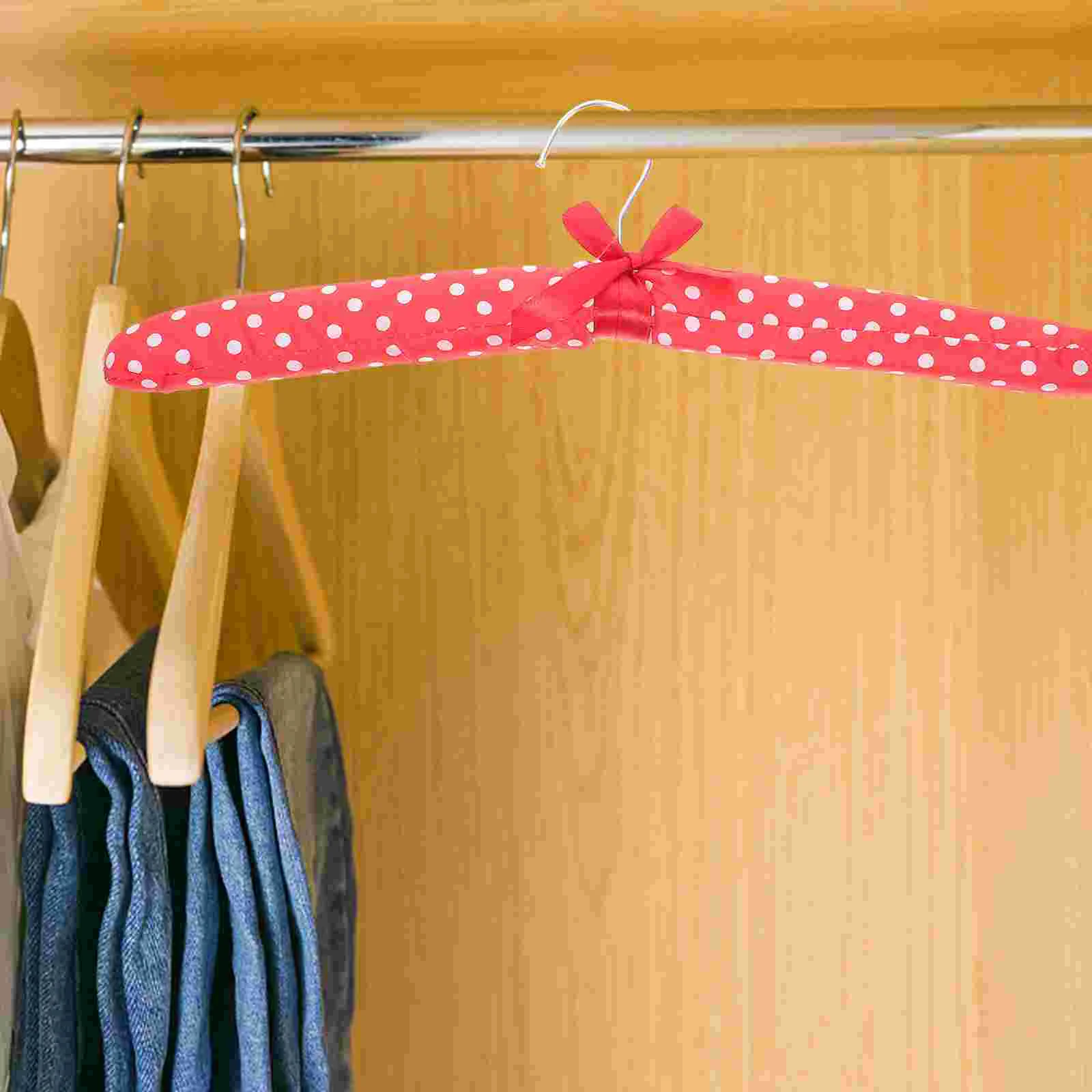 

Coat hangers Flower Cloth Non-slip Wood Hangers Pastoral Cloth Hanger Non-Slip Clothes Hangers Drying Rack(Random Color)