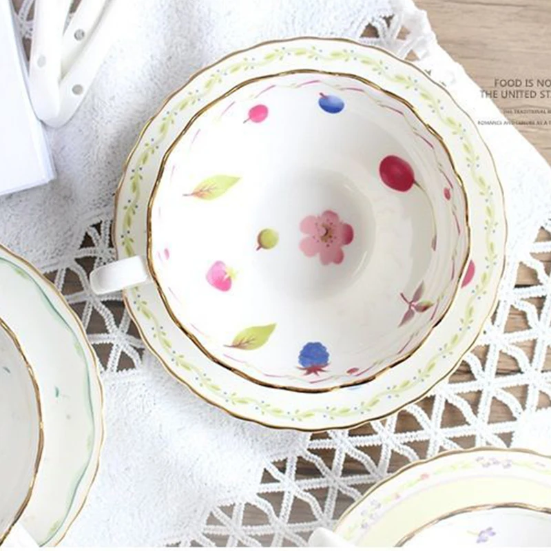 Ceramic Coffee Cup Set European-style Bone china Black Tea cup Saucer Small Luxury Home Ladies Afternoon Tea cup Flower set coffee cup saucer set