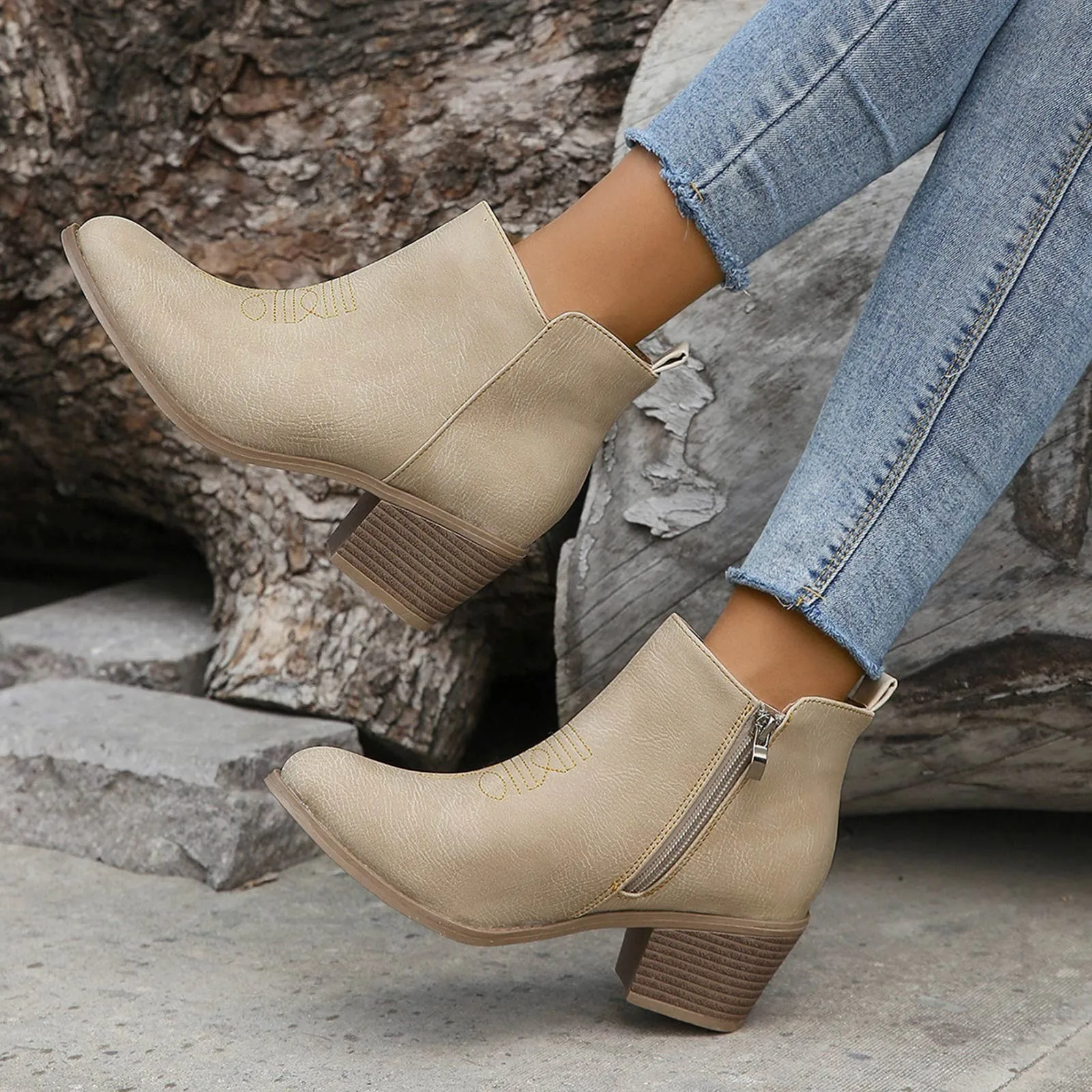 Autumn Winter New Ankle Socks Shoes Women Western Cowboy Embroidery Ankle Boots Thick Heel Mid Heel Low Cut Side Zipper Boots