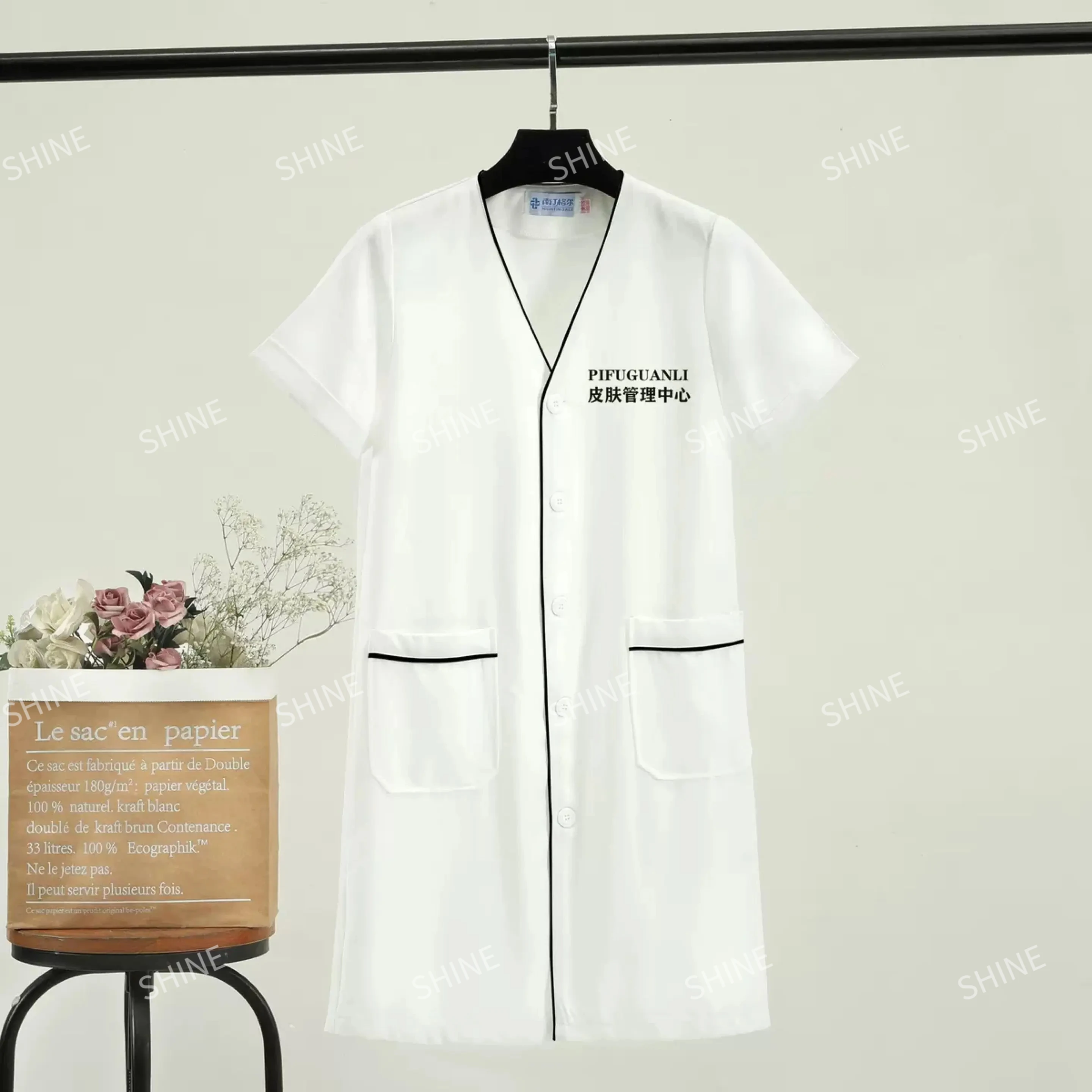 Black Short Beautician Tops Beauty Uniform Dress Spa Uniform Scrub White Plus Size Salon Grooming Clothes Lab Coat Logo women blouse shirt