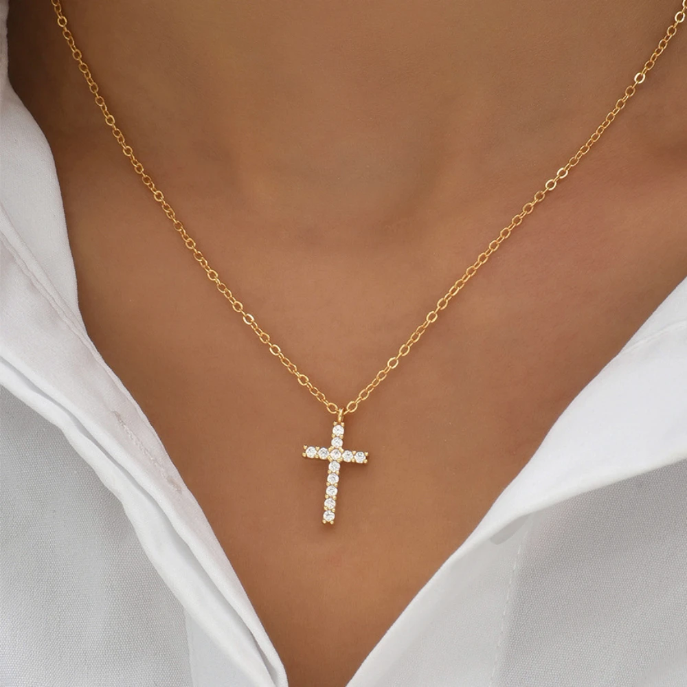 

Vintage Simplicity Zircon Inlay Cross Pendant Necklace Clavicle Chain Neck for Women Pray Exquisite Jewelry Gift