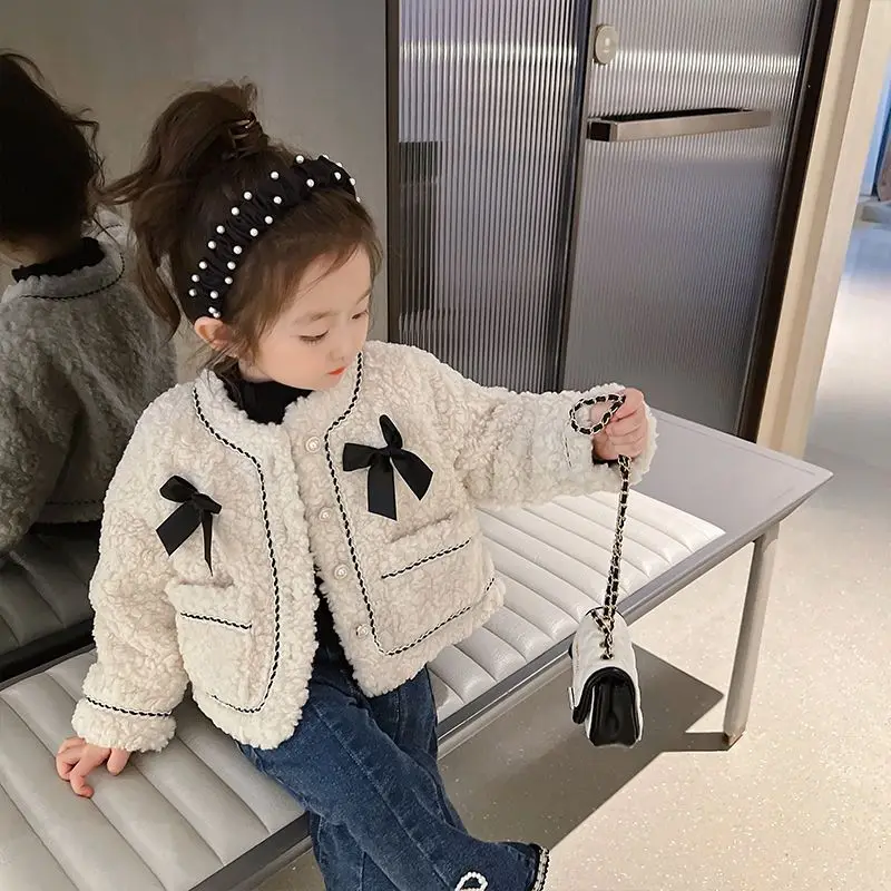 

Girls' Cashmere Top Fleece-Lined 2022 Latest Princess-Style Bowknot Fashionable Coat