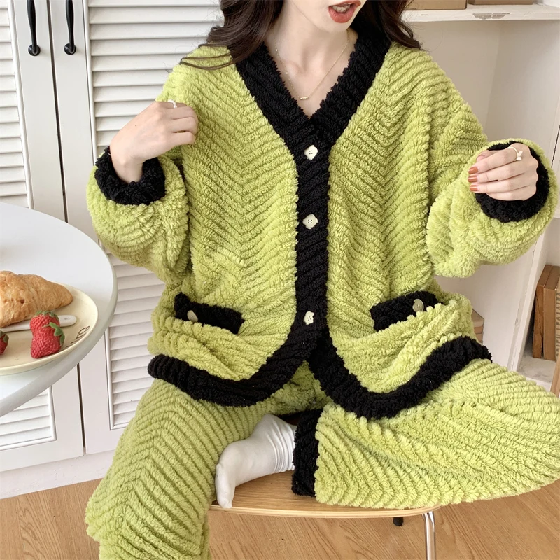 

Winter plush women's cardigan V-neck pajamas jacquard flannel warm and sweet home clothing thickened warm coral velvet set
